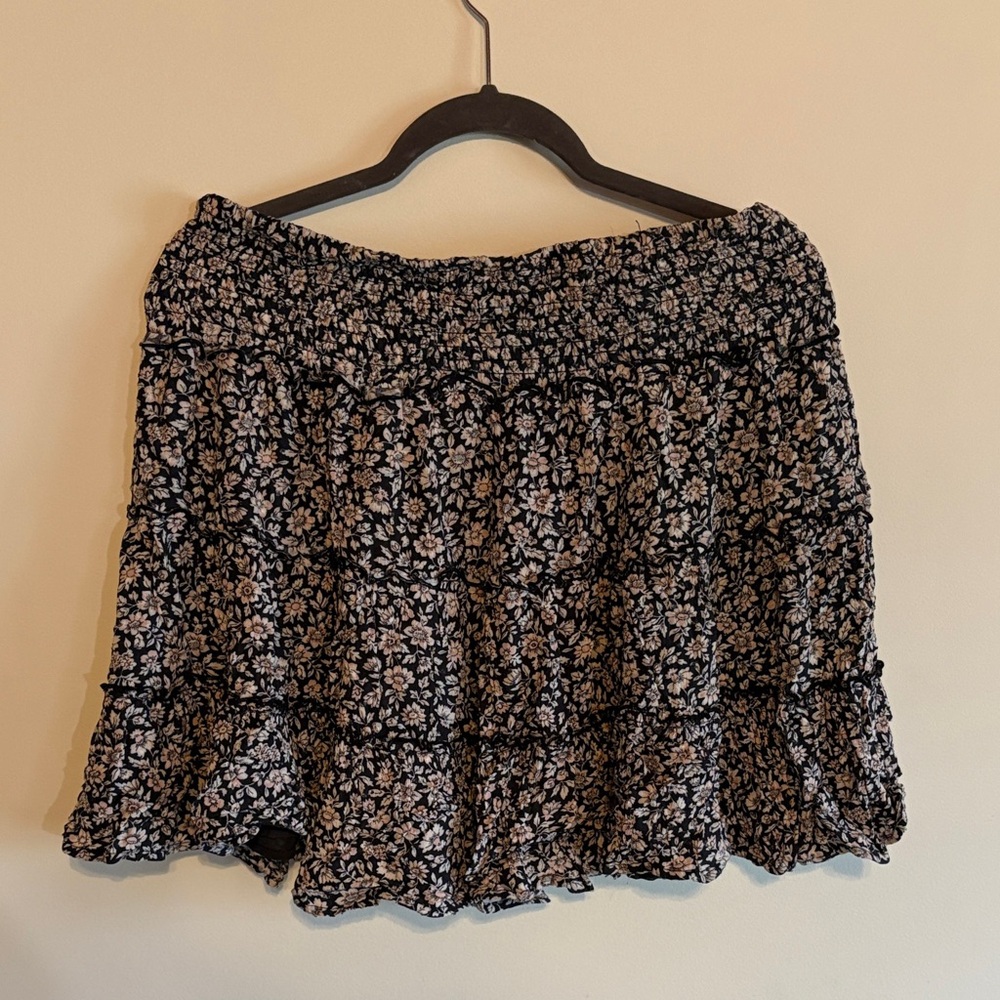 American Eagle Outfitters Black Floral Mini Skirt